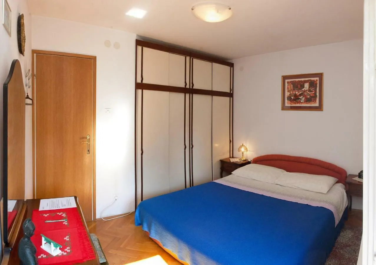 Apartment Nevica Split